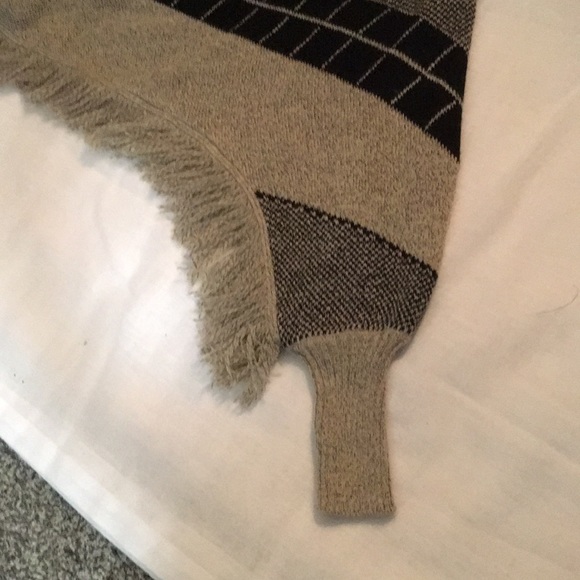 Monteau poncho - Picture 3 of 3